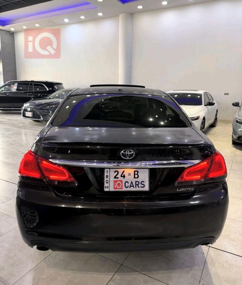 تويوتا أفالون